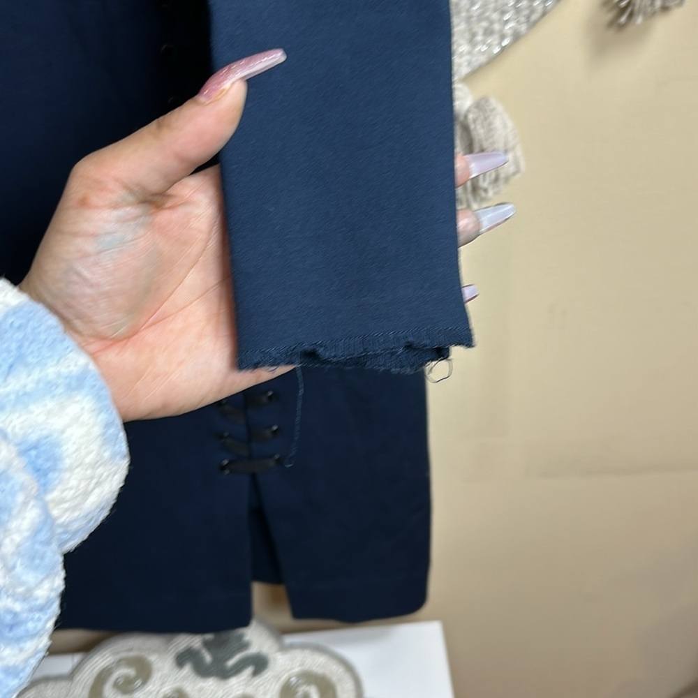 Sold - Picture 3 of 9